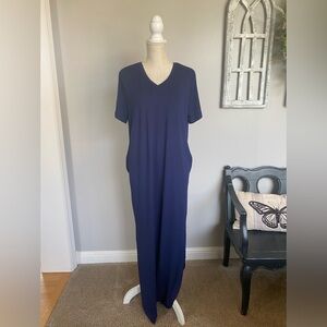 Casual light weight blue summer dress with pockets.